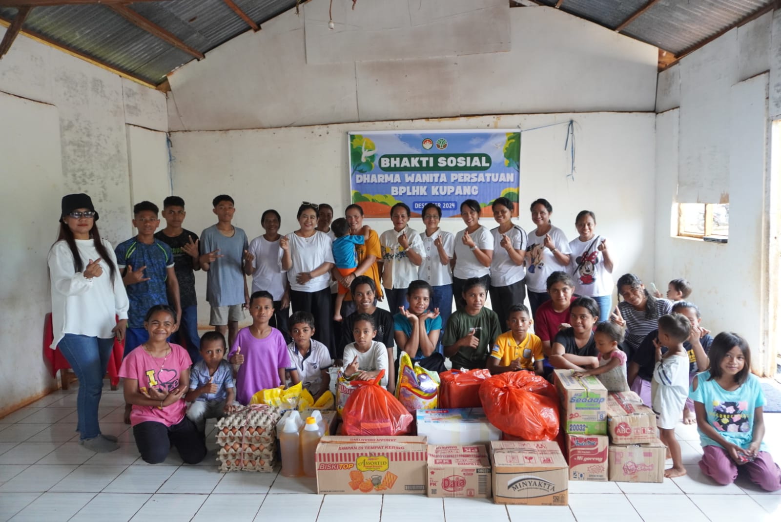 DWP BALAI PELATIHAN LHK KUPANG MELAKSANAKAN BHAKTI SOSIAL DI PANTI ASUHAN SYALOM KUPANG